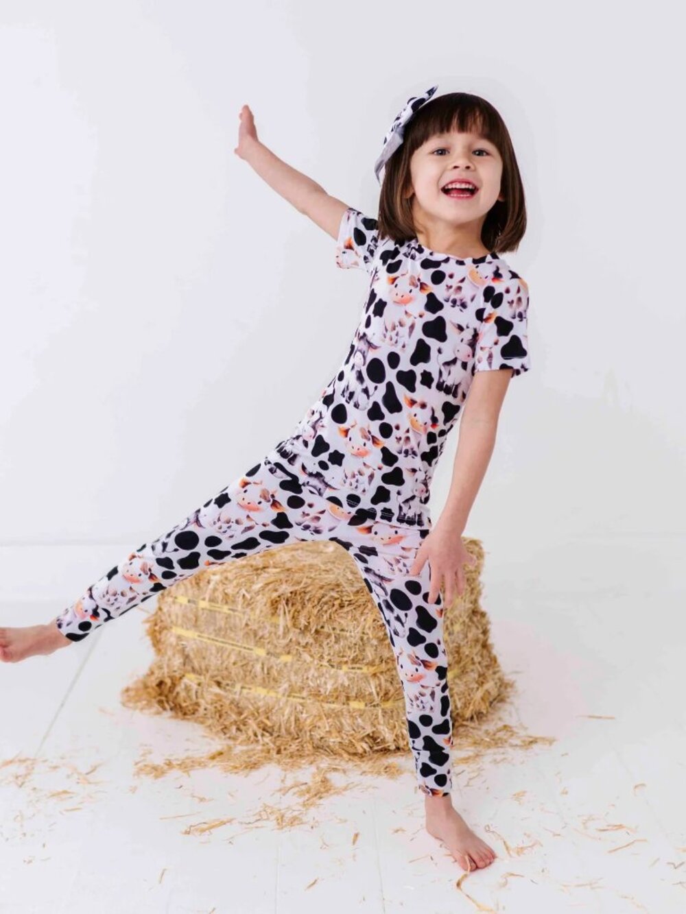In A Good Moo-D Two Piece Pajamas Set - Short Sleeves - 4T - Bums & Roses
